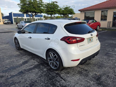 2015 Kia Forte5 SX