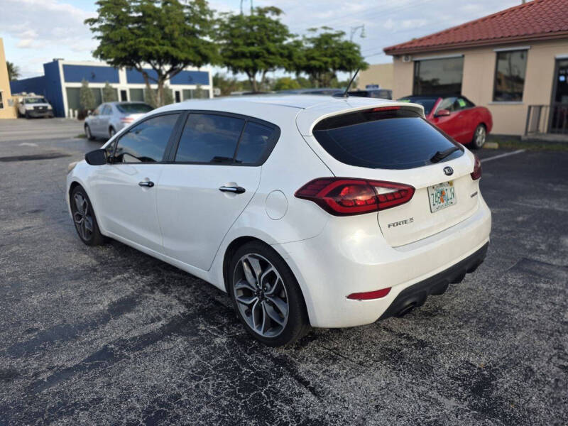 2015 Kia Forte5 SX