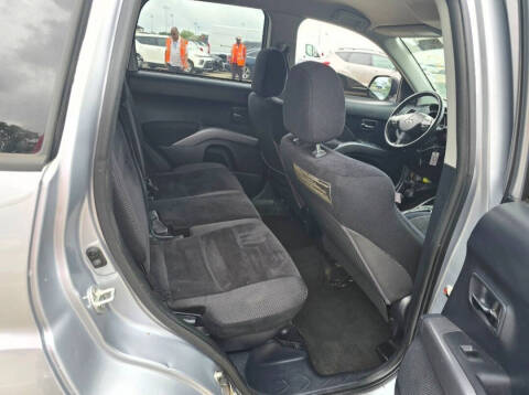 2012 Mitsubishi Outlander ES