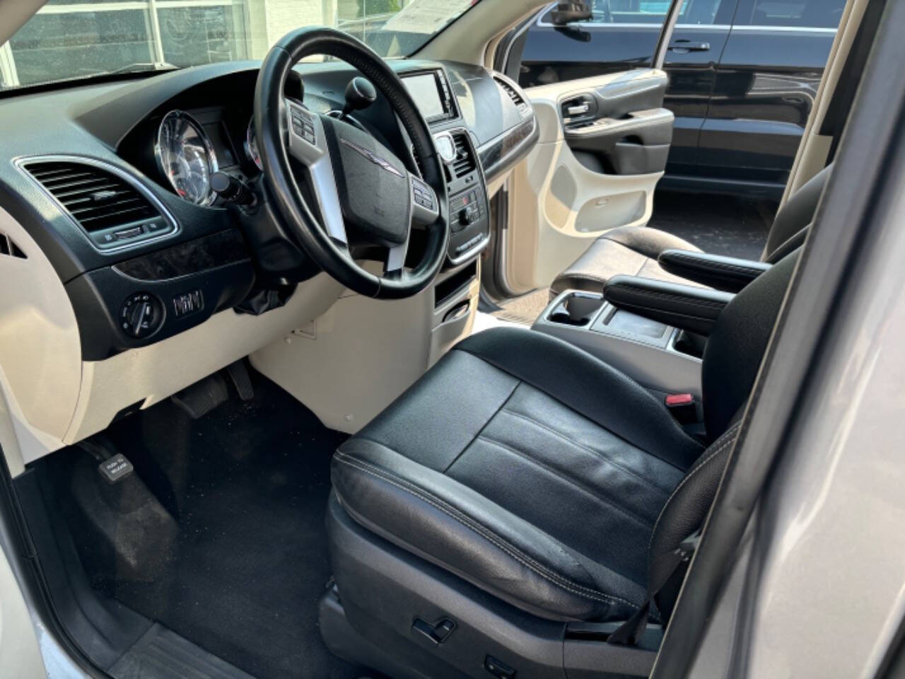 2014 Chrysler Town and Country for sale at RJ AUTO OF FARMINGTON HILLS in Farmington Hills, MI