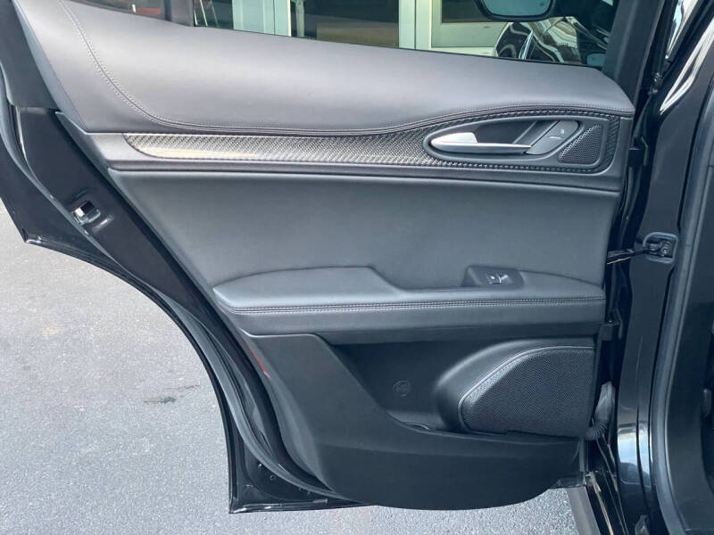 2022 Alfa Romeo Stelvio Quadrifoglio