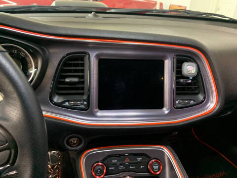 2018 Dodge Challenger 392 HEMI Scat Pack Shaker