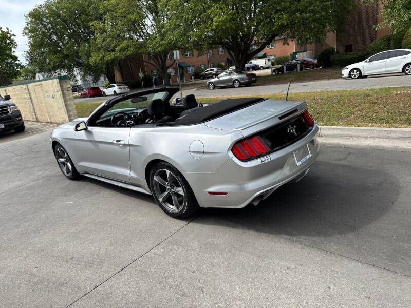 2017 Ford Mustang V6