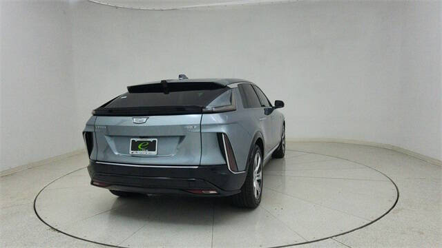 2024 Cadillac LYRIQ Tech