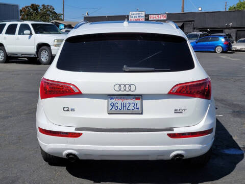 2011 Audi Q5 2.0T quattro Premium