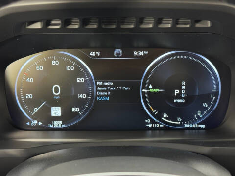 2022 Volvo XC90 Recharge T8 Inscription 7P