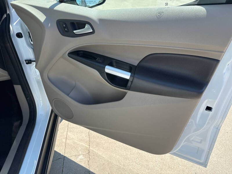 2017 Ford Transit Connect Titanium