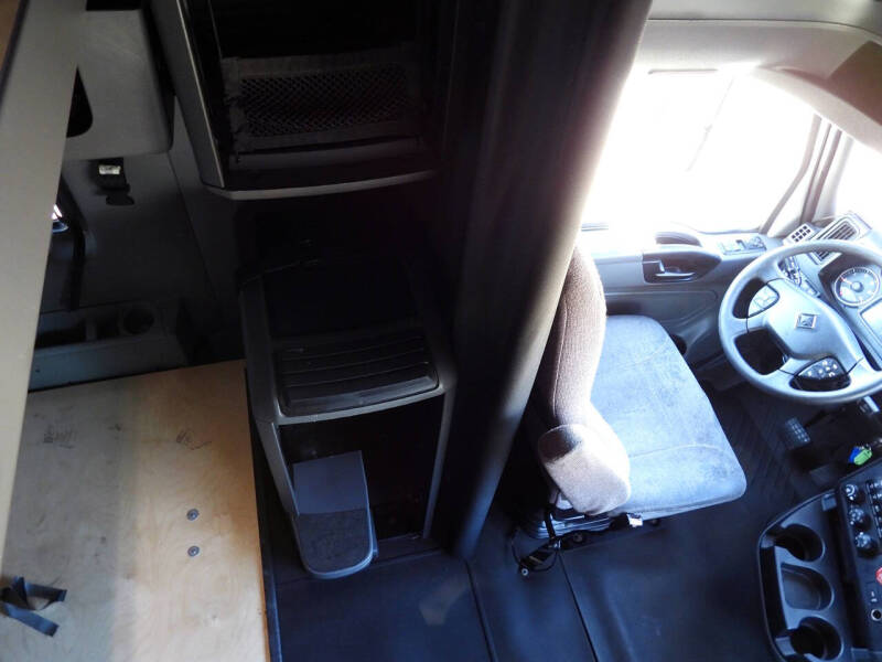 2020 International LT625