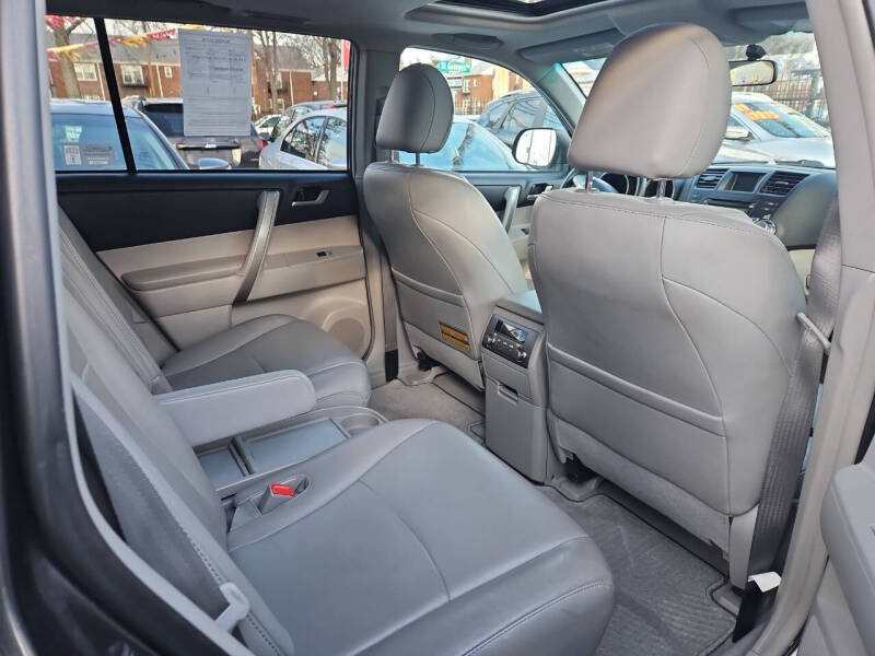 2010 Toyota Highlander SE