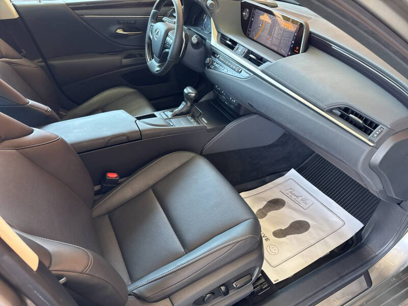 2020 Lexus ES 350