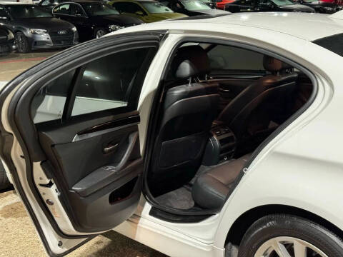 2015 BMW 5 Series 528i