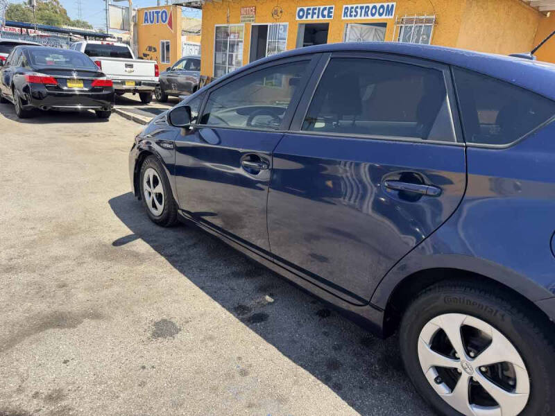 2014 Toyota Prius Three