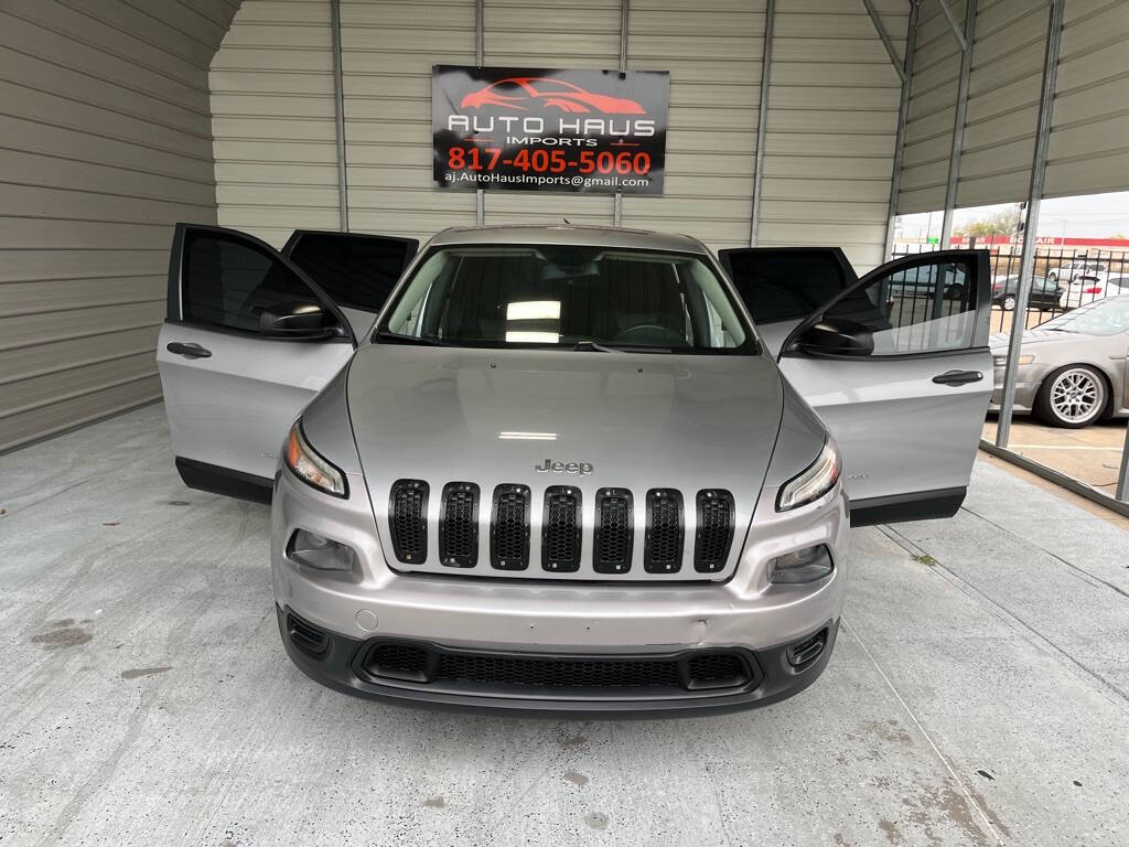 2014 Jeep Cherokee for sale at Auto Haus Imports in Grand Prairie, TX