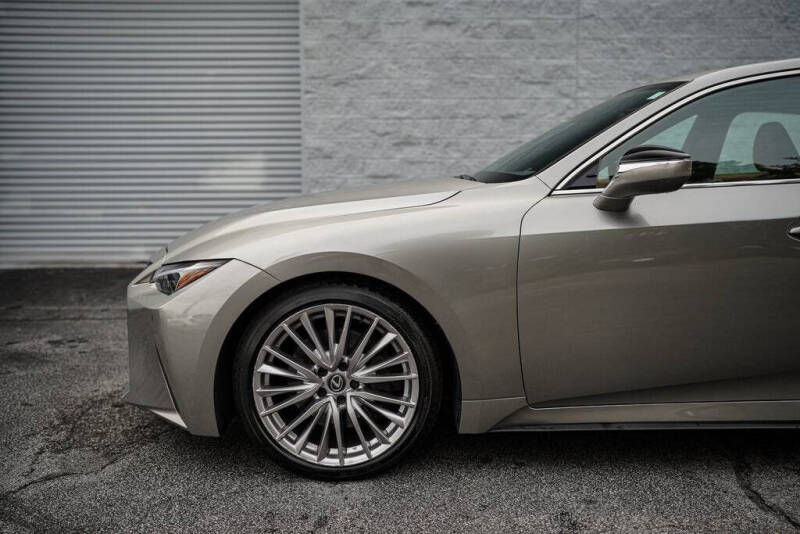 2023 Lexus IS 300