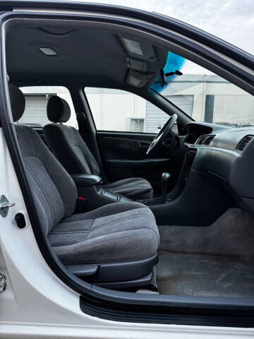 1999 Toyota Camry LE V6