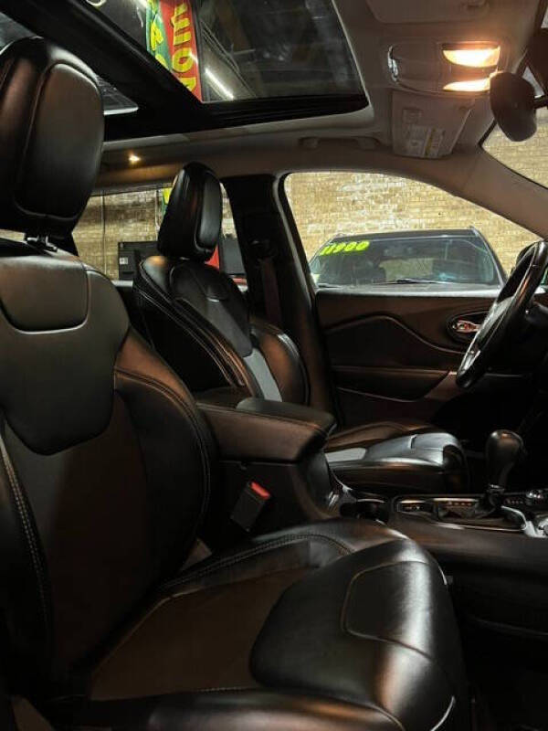 2019 Jeep Cherokee Latitude Plus