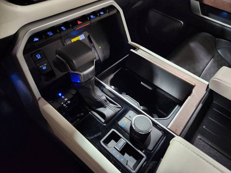 2023 Toyota Tundra Capstone HV