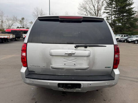 2011 Chevrolet Suburban LT