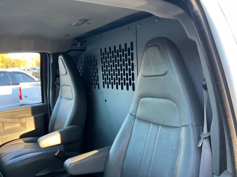 2021 Chevrolet Express 2500