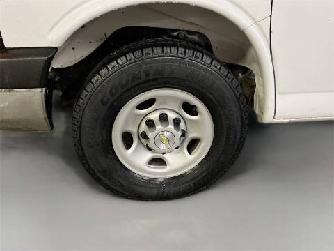 2024 Chevrolet Express 2500