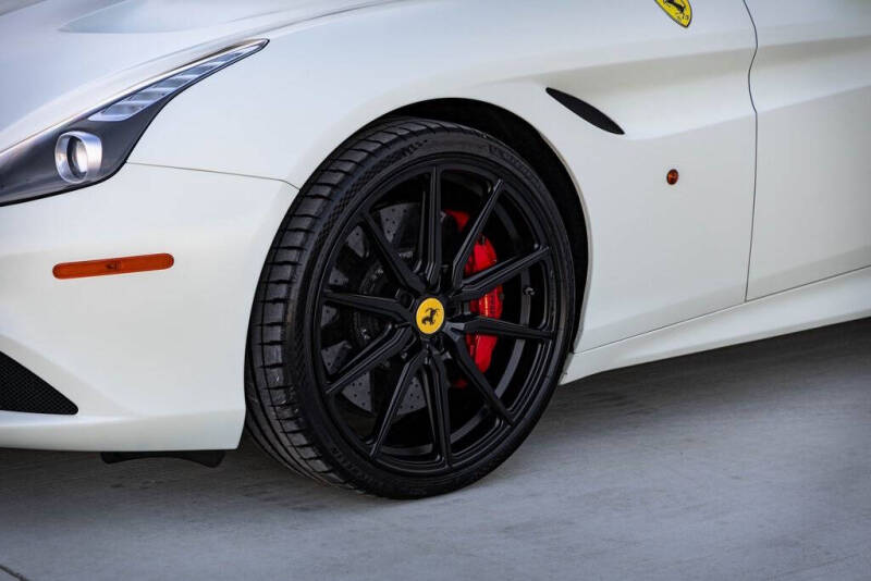 2016 Ferrari California T