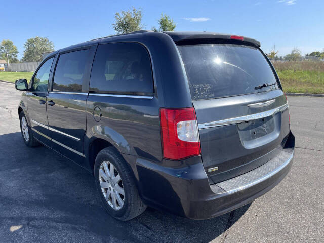 2014 Chrysler Town and Country for sale at Twin Cities Auctions in Elk River, MN