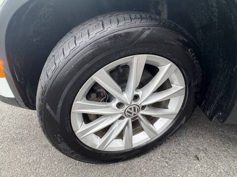 2015 Volkswagen Tiguan S 4Motion