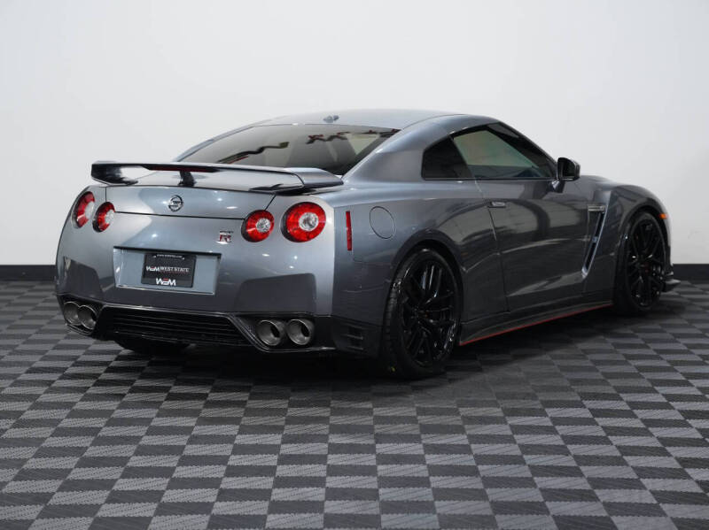 2009 Nissan GT-R Premium