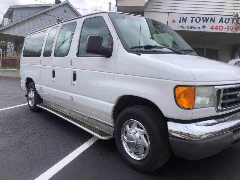 2006 Ford E-Series Wagon for sale at Intown Auto Mart in Erie PA