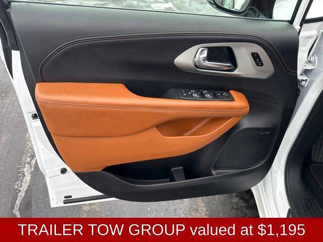 2025 Chrysler Pacifica Pinnacle