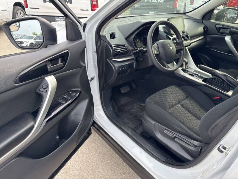2024 Mitsubishi Eclipse Cross LE