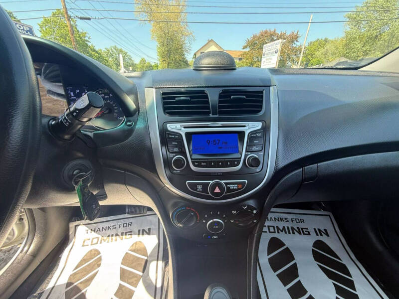 2014 Hyundai Accent GS