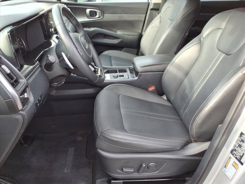 2023 Kia Sorento Hybrid EX