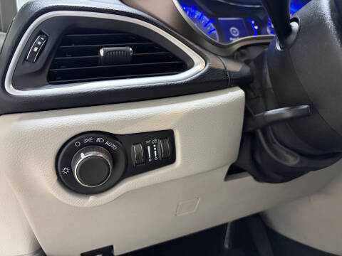 2021 Chrysler Voyager LXi