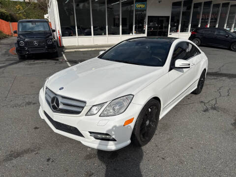2013 Mercedes-Benz E-Class for sale at APX Auto Brokers in Edmonds WA