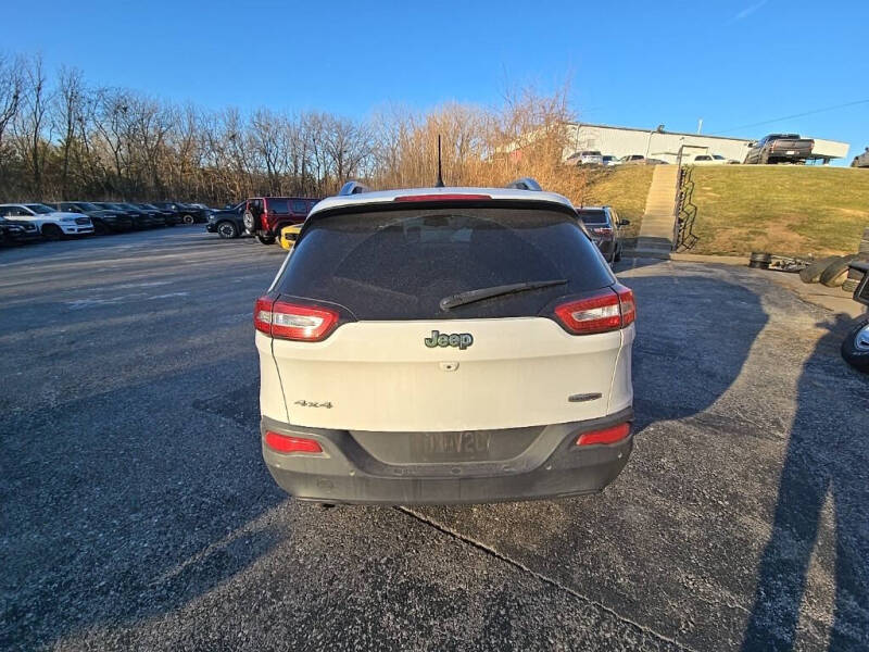 2016 Jeep Cherokee Latitude