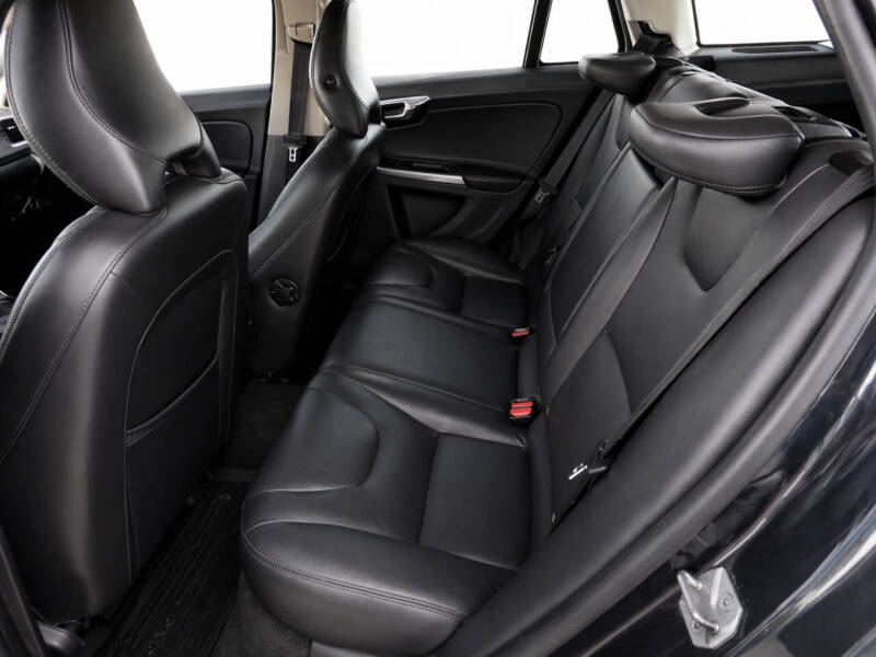 2015 Volvo V60 T5 Drive-E Platinum