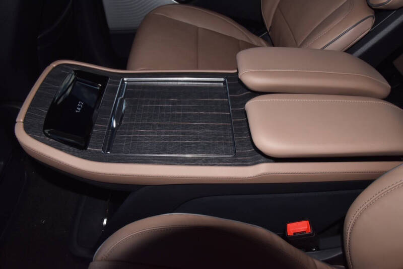 2025 Lincoln Navigator L Black Label