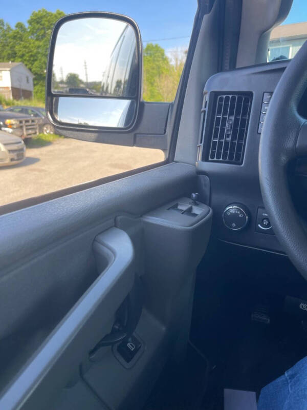 2017 Chevrolet Express LS 3500
