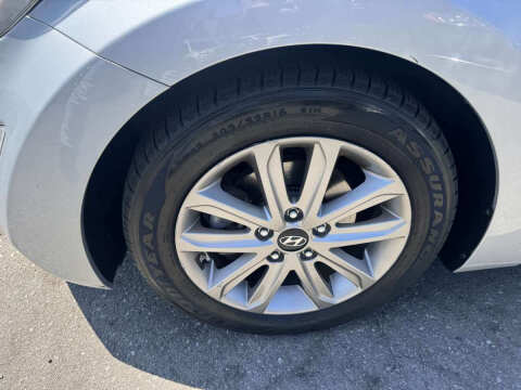 2014 Hyundai Elantra SE