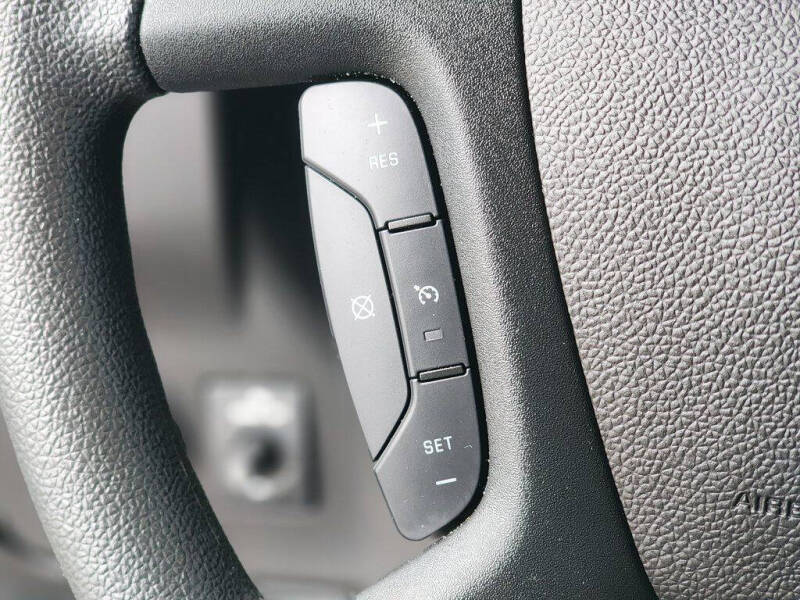 2022 GMC Savana 2500