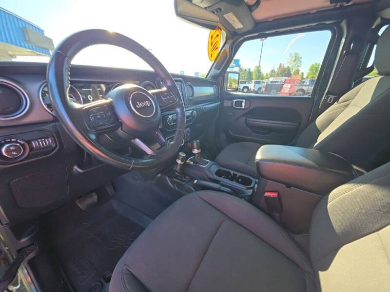 2022 Jeep Gladiator Willys