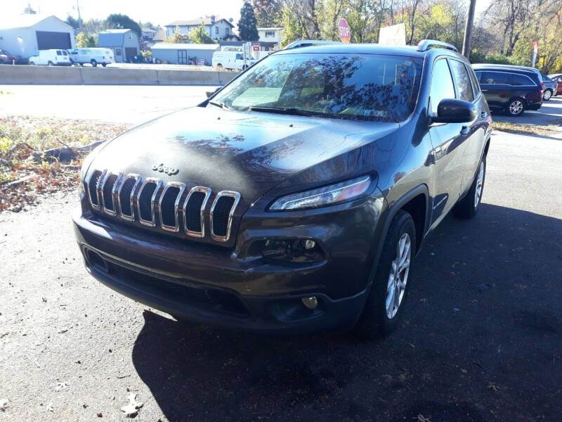 2017 Jeep Cherokee for sale at GALANTE AUTO SALES LLC in Aston PA