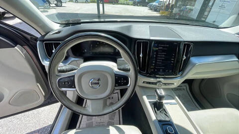 2019 Volvo XC60 T5 Momentum