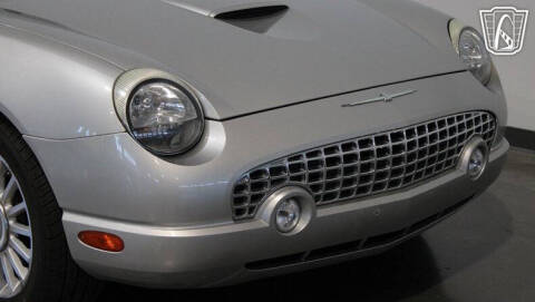 2004 Ford Thunderbird Deluxe