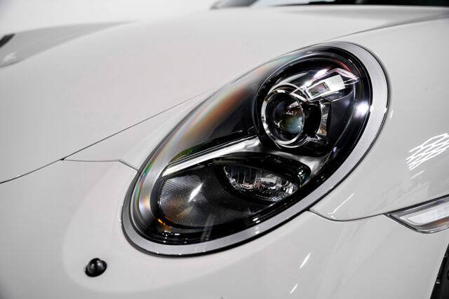 2018 Porsche 911 Carrera GTS