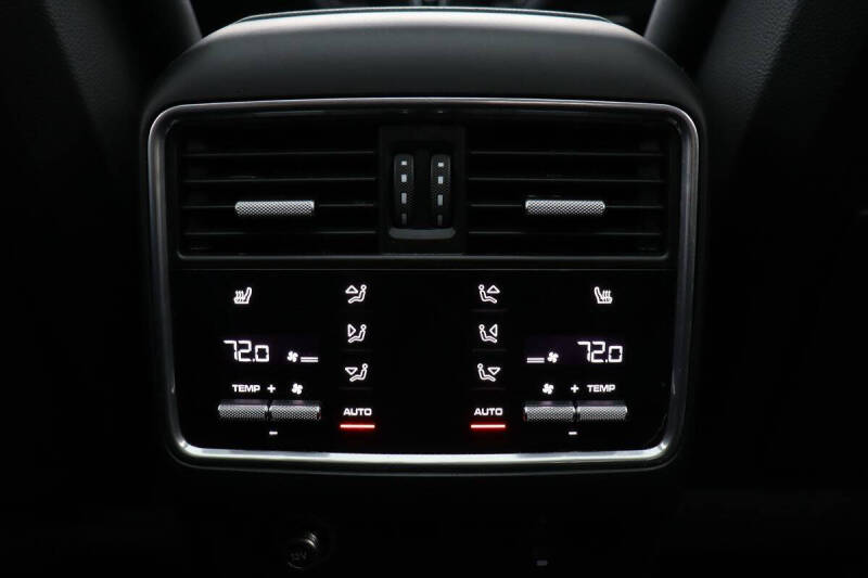 2021 Porsche Cayenne Coupe