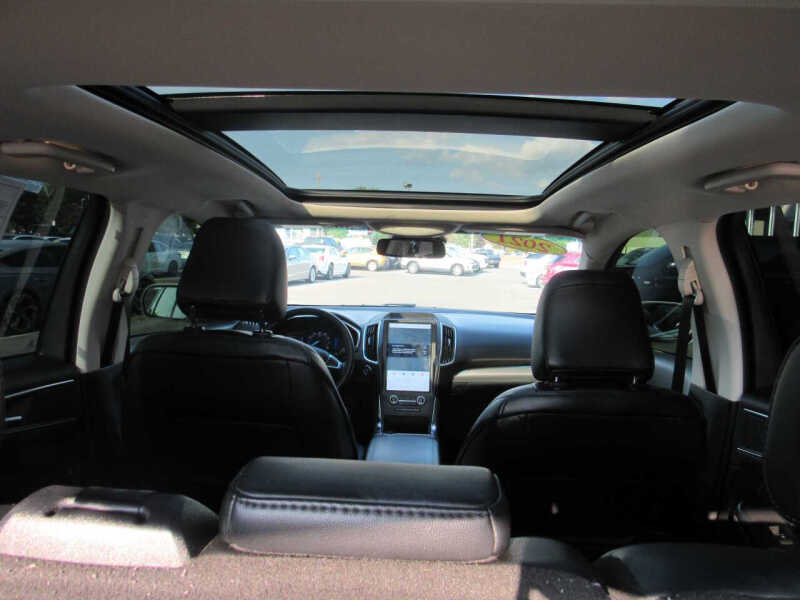 2021 Ford Edge Titanium