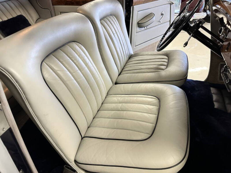 1954 Rolls-Royce Silver Dawn