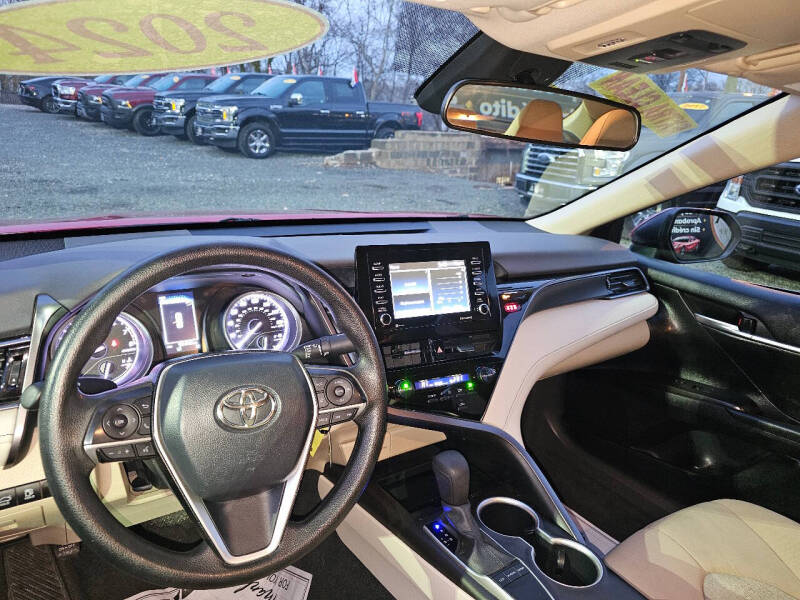 2024 Toyota Camry LE